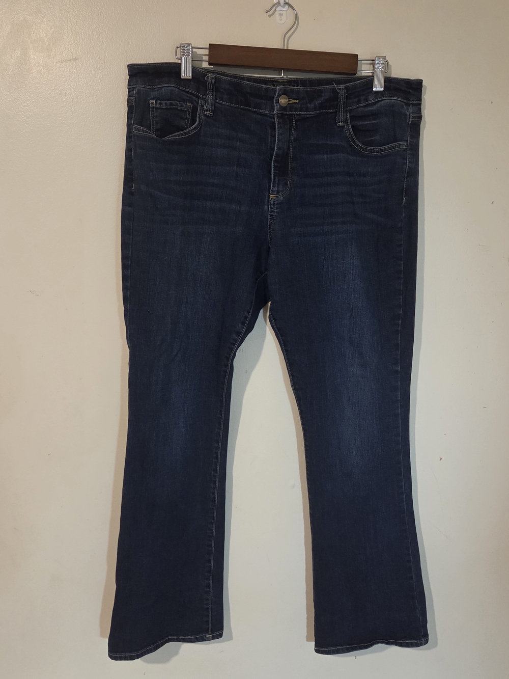 Arizona Size 17 Short Bootcut Jeans